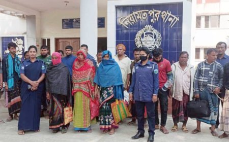 নওগাঁর নিয়ামতপুরে পিকআপ ভাংচুরের অভিযোগে তিন জন নারীসহ ১৬ জন আটক