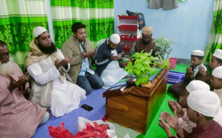 বগুড়ায় সুবিধাবঞ্চিত পরিবার এবং হাফেজ ছাত্রদের মাঝে শীতবস্ত্র বিতরণ ও দোয়া মাহফিল