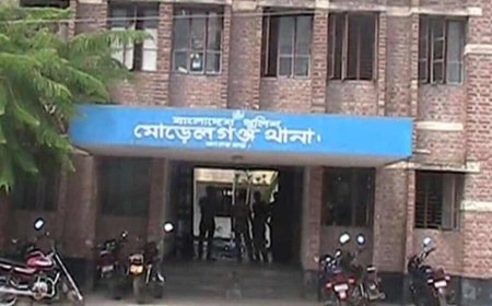 বাগেরহাটে নিষিদ্ধ ছাত্রলীগের হামলায় পুলিশের ২ কর্মকর্তাসহ আ*হত ৩