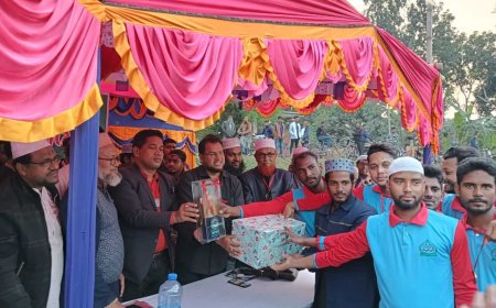 সাতক্ষীরার আগরদাঁড়ি ইউনিয়নে ৮ দলীয় নকআউট ক্রিকেট টুর্নামেন্টের ফাইনাল