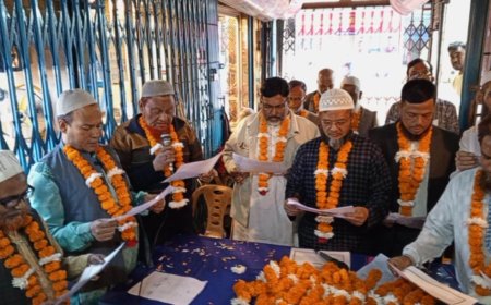 বগুড়ায় মোকাররম হোসেন খাঁন মার্কেট দোকান মালিক কমিটির শপথ ও অভিষেক