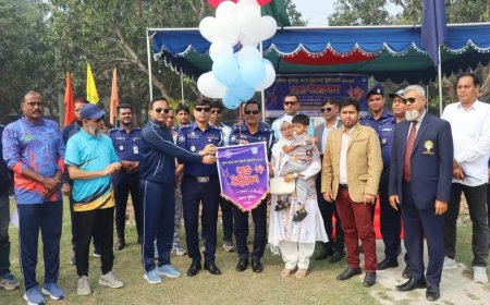 সাতক্ষীরায় পুলিশ সুপার ক্রিকেট টুর্নামেন্ট-২০২৫ এর শুভ উদ্বোধন অনুষ্ঠিত