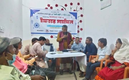 উত্তরণ সাহিত্য আসরের উদ্যোগে সাহিত্যিক মোখলেস মুকুলের সাহিত্য আলোচনা ও ইফতার মাহফিল অনুষ্ঠিত