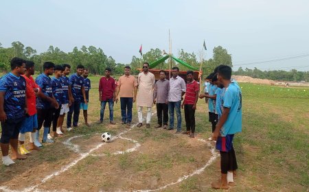 চট্টগ্রামের হিঙ্গুলীতে বিবাহিত বনাম অবিবাহিত প্রীতি ফুটবল ম্যাচ ২০২৫ অনুষ্ঠিত